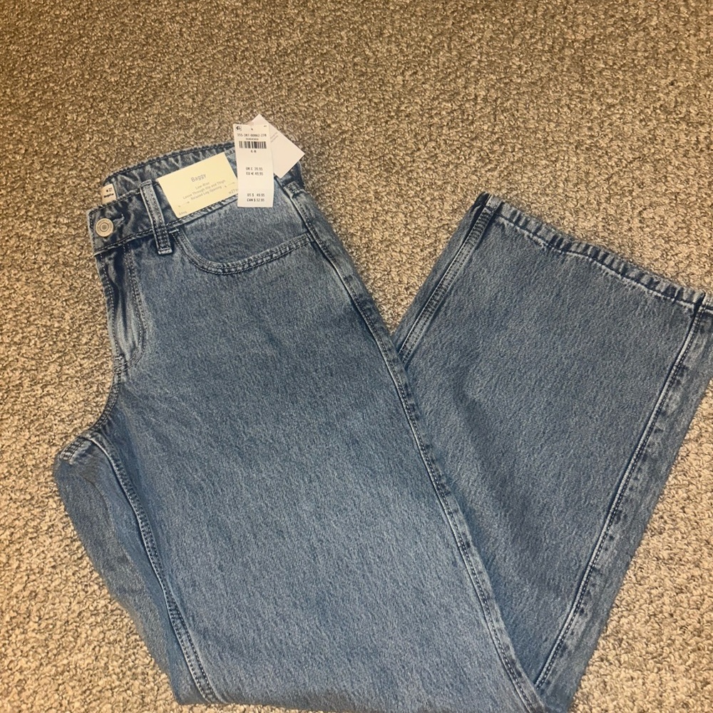 Hollister Women's Classic Blue Straight Leg Jeans